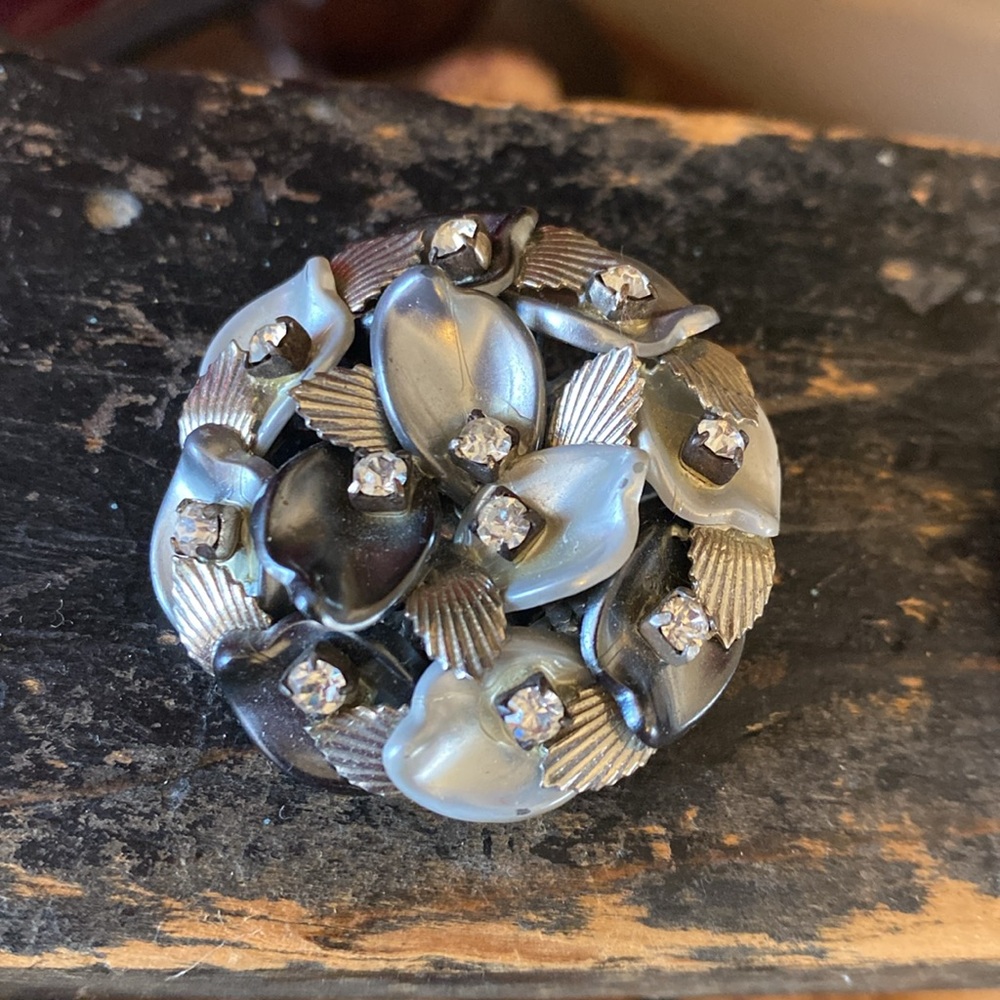 Vintage Leru clip earrings - Picture 7 of 8